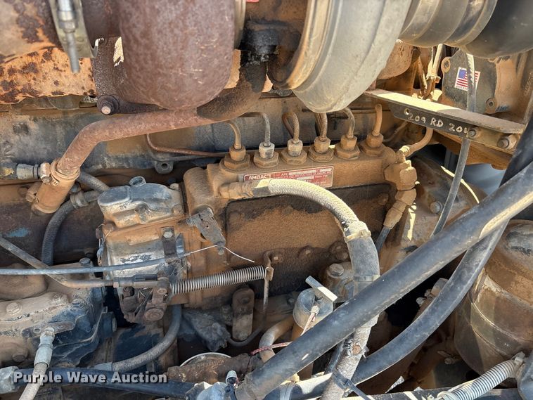 image for item EM0512 1984 Mack R686ST dump truck