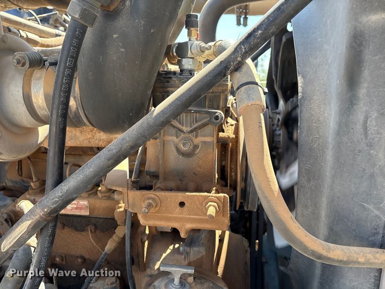 image for item EM0512 1984 Mack R686ST dump truck