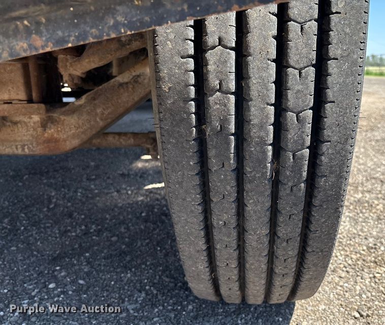 image for item EM0512 1984 Mack R686ST dump truck