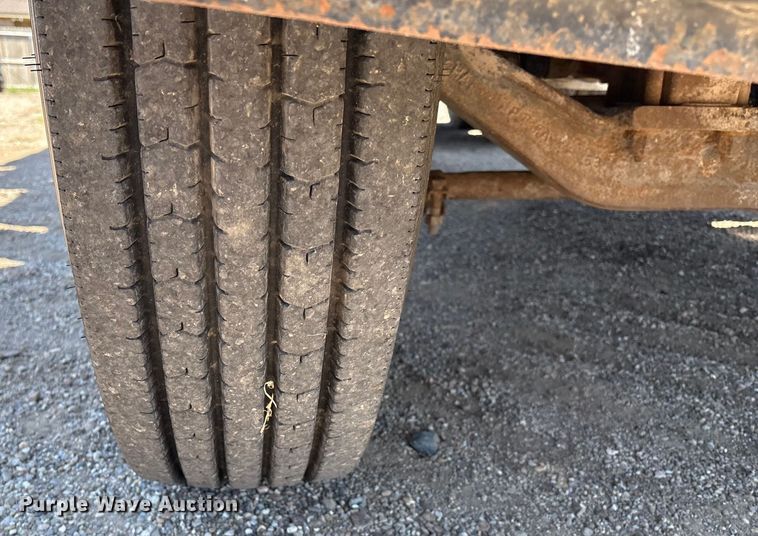 image for item EM0512 1984 Mack R686ST dump truck