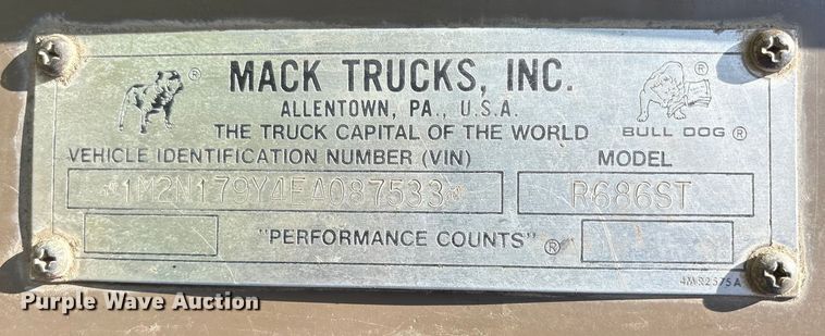 image for item EM0512 1984 Mack R686ST dump truck