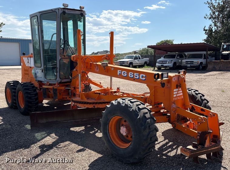 image for item EM0513 1998 Fiat-Allis FG65C motor grader
