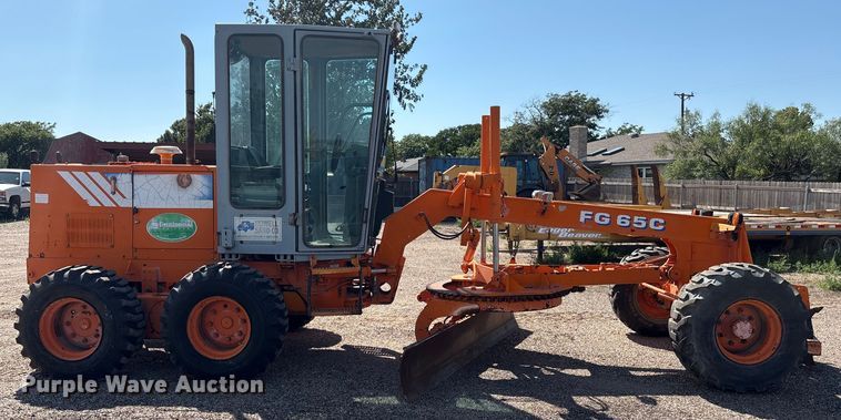 image for item EM0513 1998 Fiat-Allis FG65C motor grader