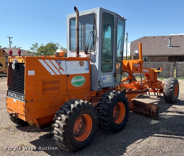 image for item EM0513 1998 Fiat-Allis FG65C motor grader