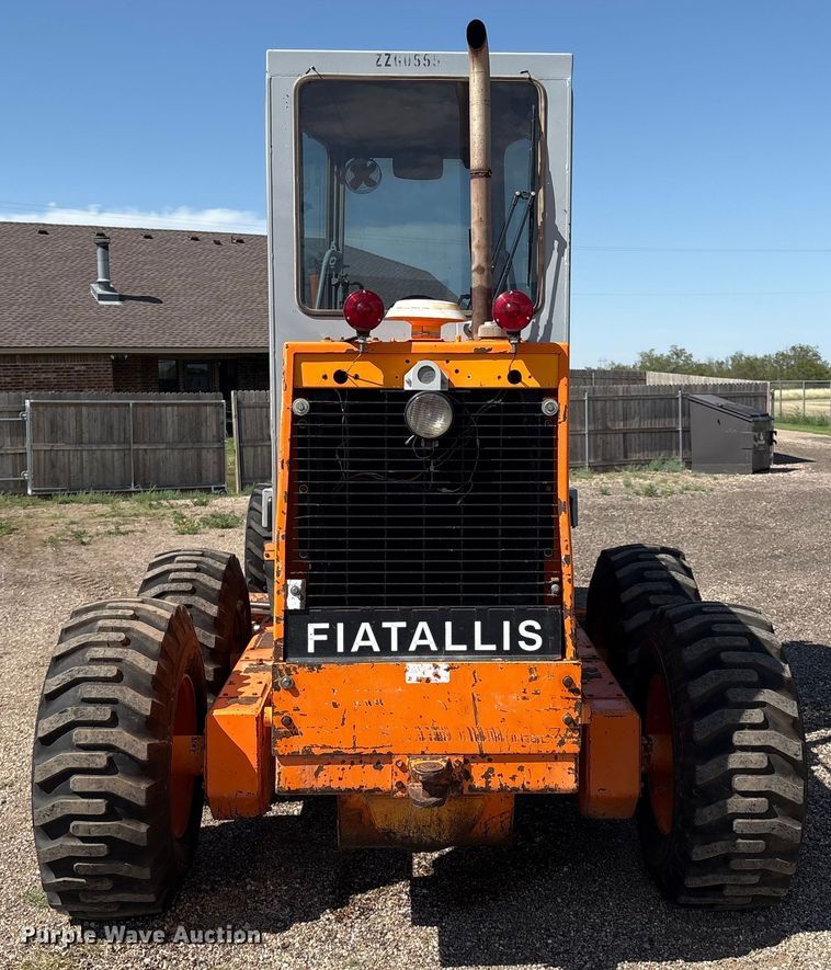 image for item EM0513 1998 Fiat-Allis FG65C motor grader