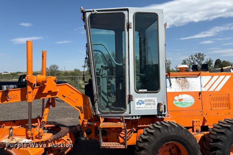 image for item EM0513 1998 Fiat-Allis FG65C motor grader