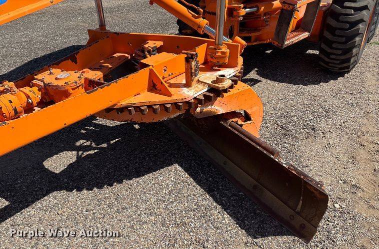 image for item EM0513 1998 Fiat-Allis FG65C motor grader