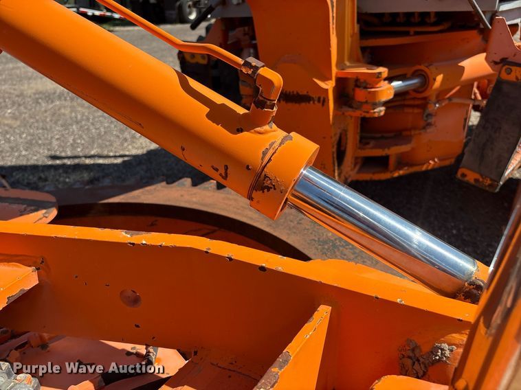 image for item EM0513 1998 Fiat-Allis FG65C motor grader