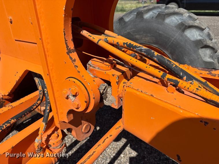 image for item EM0513 1998 Fiat-Allis FG65C motor grader