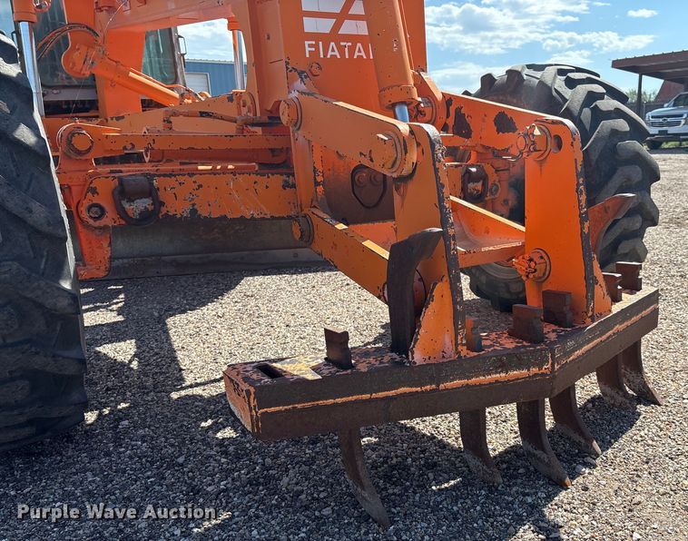 image for item EM0513 1998 Fiat-Allis FG65C motor grader