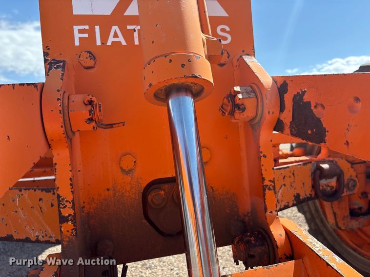 image for item EM0513 1998 Fiat-Allis FG65C motor grader