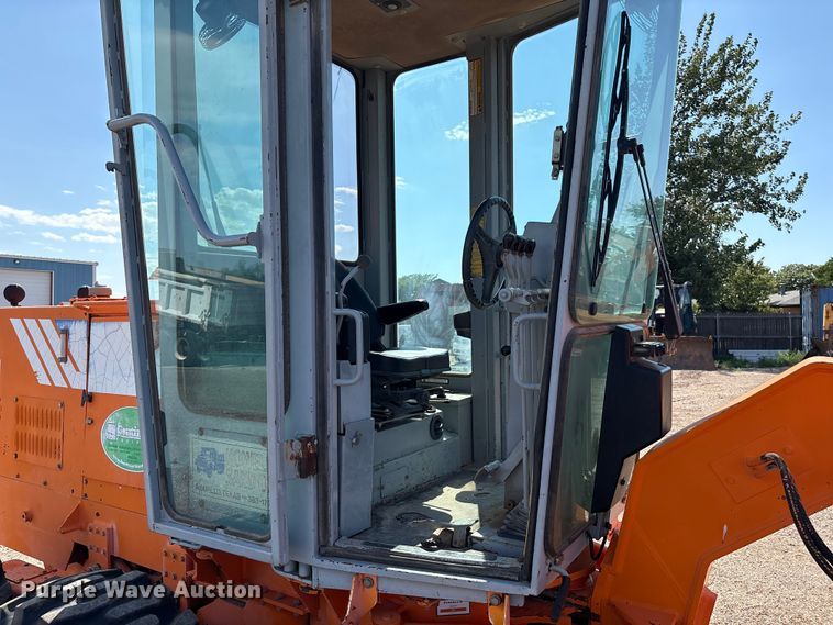 image for item EM0513 1998 Fiat-Allis FG65C motor grader