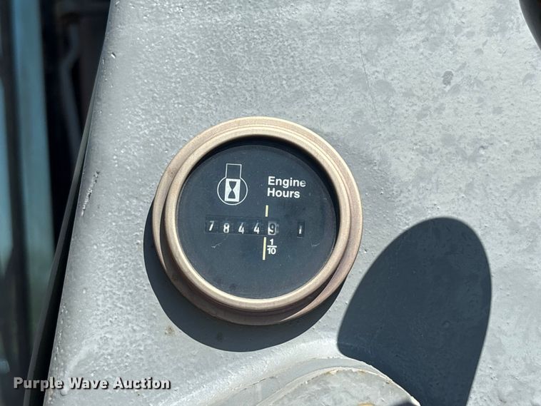 image for item EM0513 1998 Fiat-Allis FG65C motor grader