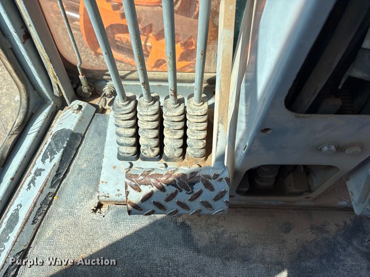 image for item EM0513 1998 Fiat-Allis FG65C motor grader