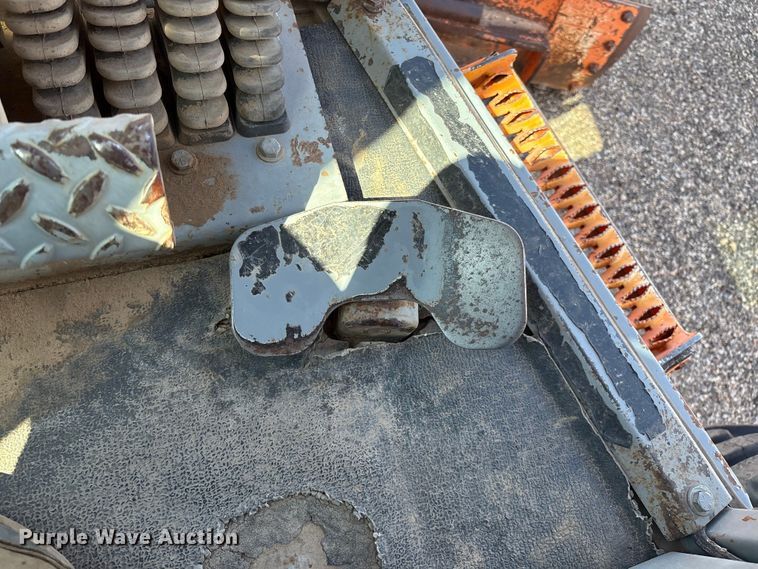 image for item EM0513 1998 Fiat-Allis FG65C motor grader