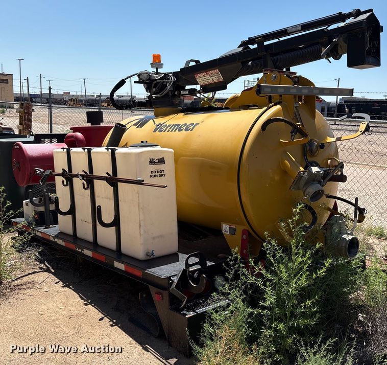 image for item EM0514 Vermeer Vac-Tron vacuum excavator