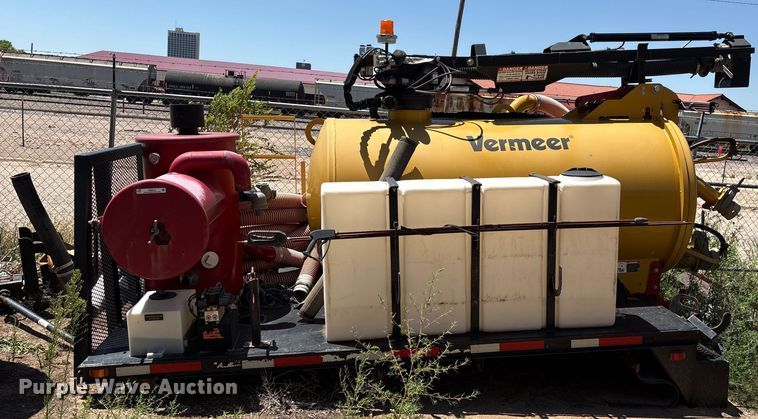 image for item EM0514 Vermeer Vac-Tron vacuum excavator