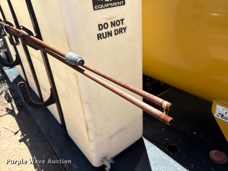 image for item EM0514 Vermeer Vac-Tron vacuum excavator