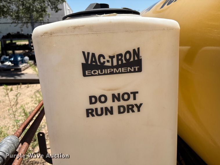 image for item EM0514 Vermeer Vac-Tron vacuum excavator