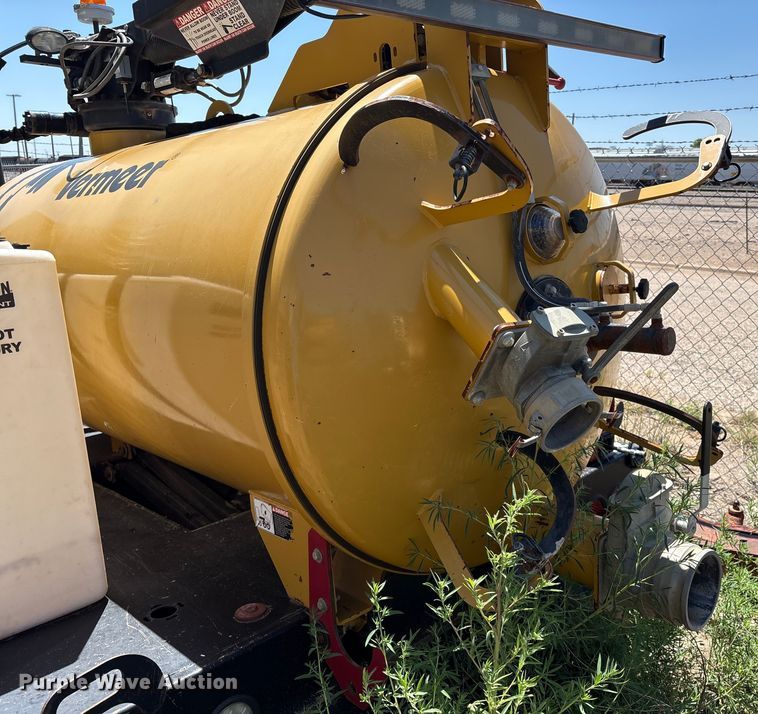 image for item EM0514 Vermeer Vac-Tron vacuum excavator