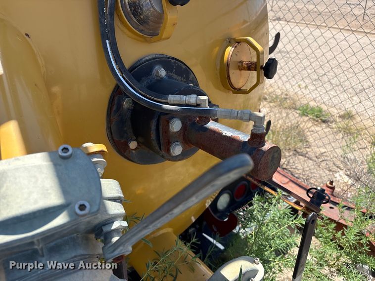 image for item EM0514 Vermeer Vac-Tron vacuum excavator