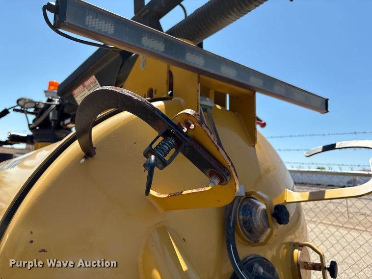 image for item EM0514 Vermeer Vac-Tron vacuum excavator