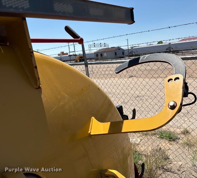 image for item EM0514 Vermeer Vac-Tron vacuum excavator