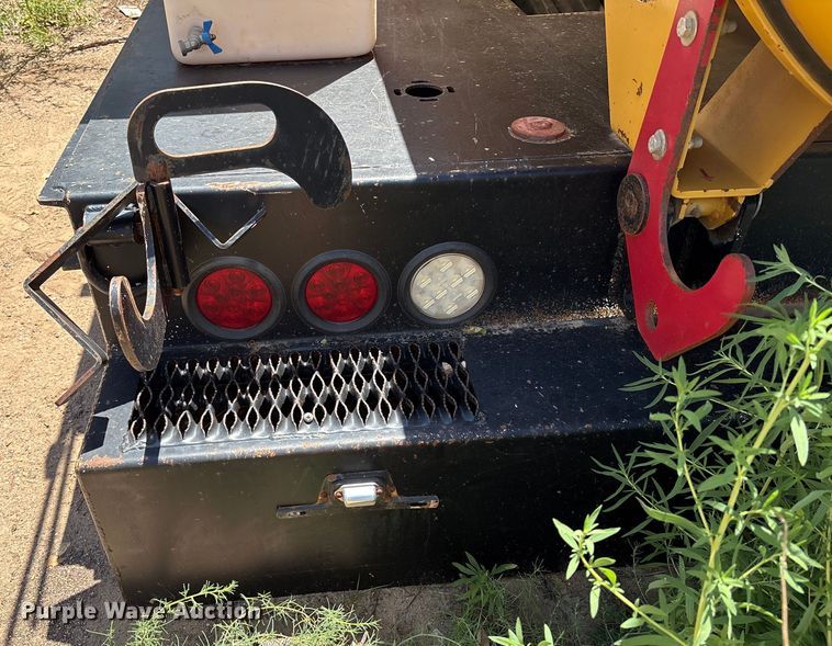 image for item EM0514 Vermeer Vac-Tron vacuum excavator