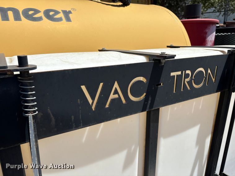 image for item EM0514 Vermeer Vac-Tron vacuum excavator