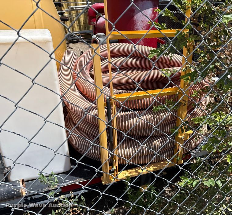 image for item EM0514 Vermeer Vac-Tron vacuum excavator