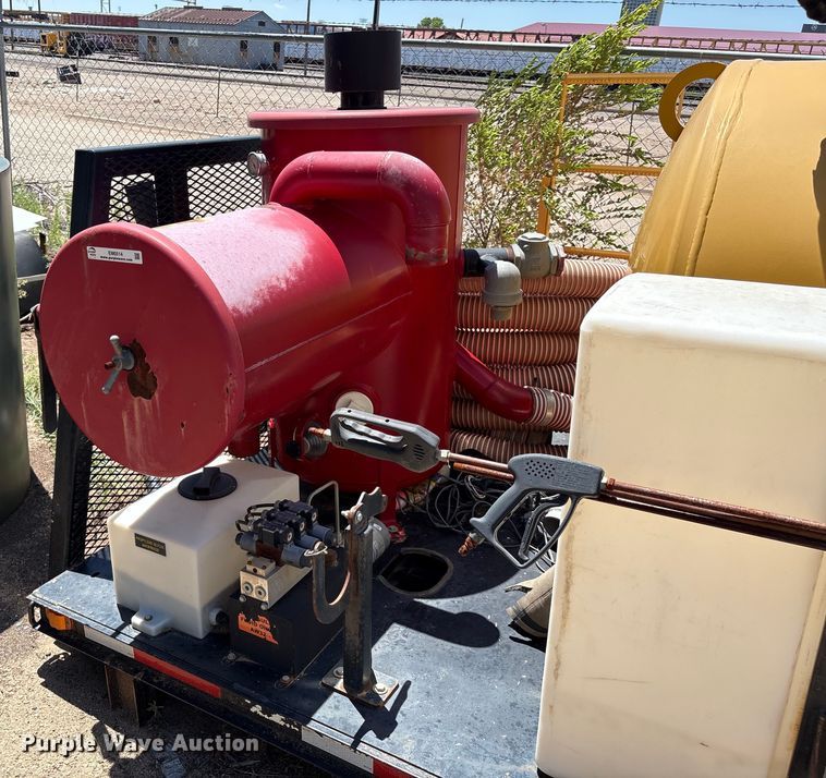 image for item EM0514 Vermeer Vac-Tron vacuum excavator