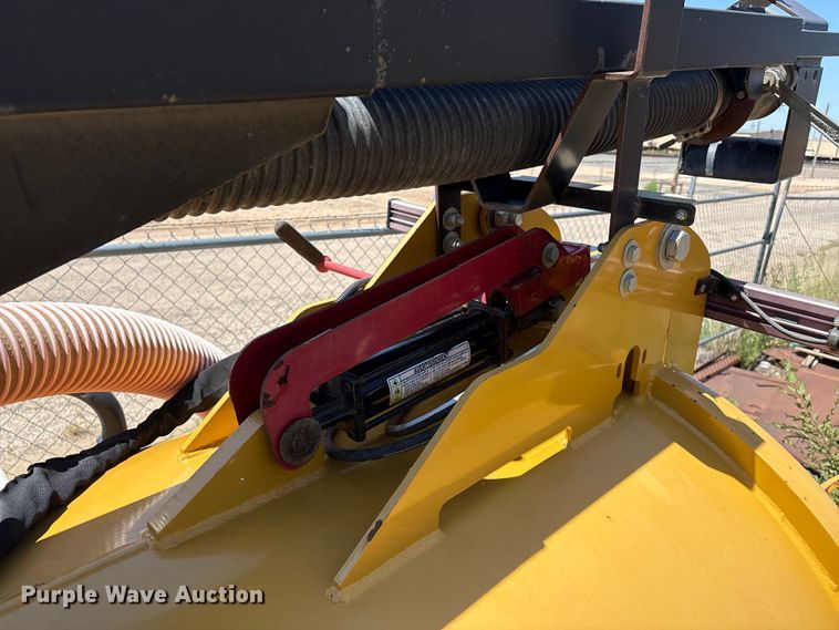 image for item EM0514 Vermeer Vac-Tron vacuum excavator