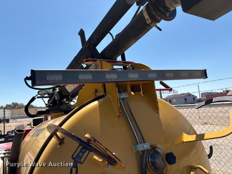 image for item EM0514 Vermeer Vac-Tron vacuum excavator