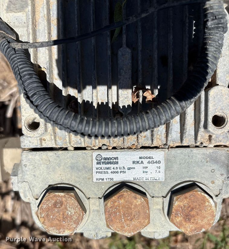 image for item EM0514 Vermeer Vac-Tron vacuum excavator