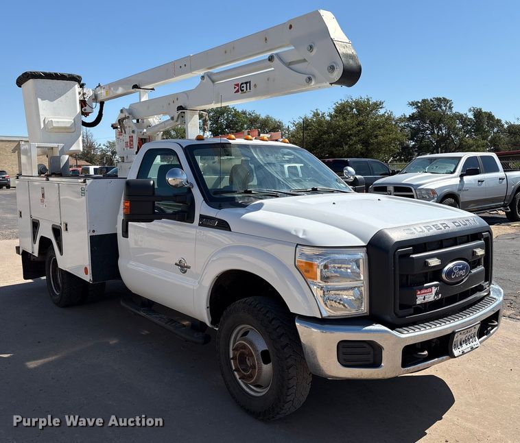 CAMIóN CON CANASTILLA 2016 FORD ETI