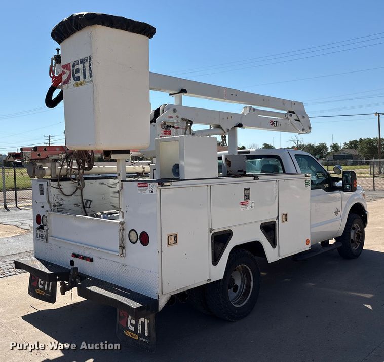 CAMIóN CON CANASTILLA 2016 FORD ETI