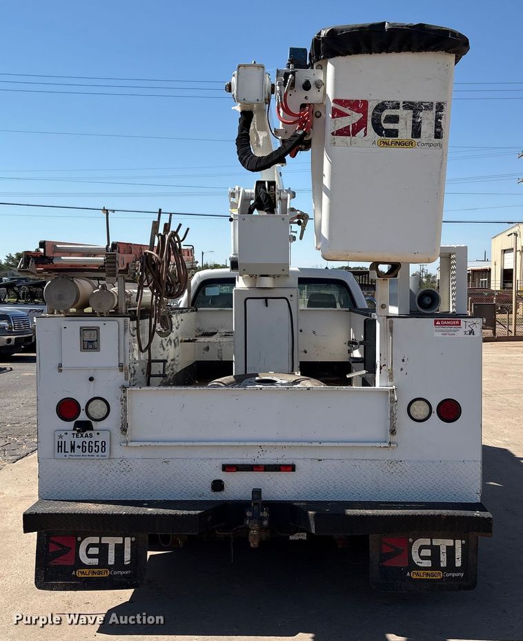 image for item EM0517 2016 Ford F350 Super Duty bucket truck