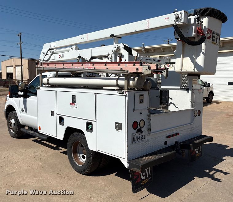 image for item EM0517 2016 Ford F350 Super Duty bucket truck