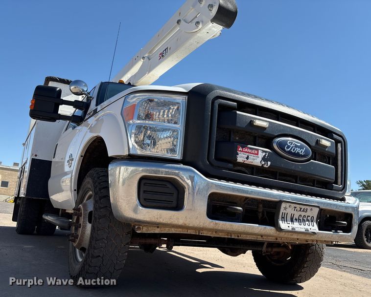 image for item EM0517 2016 Ford F350 Super Duty bucket truck