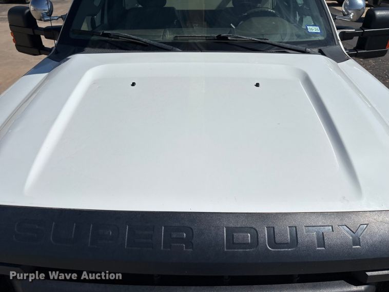 image for item EM0517 2016 Ford F350 Super Duty bucket truck