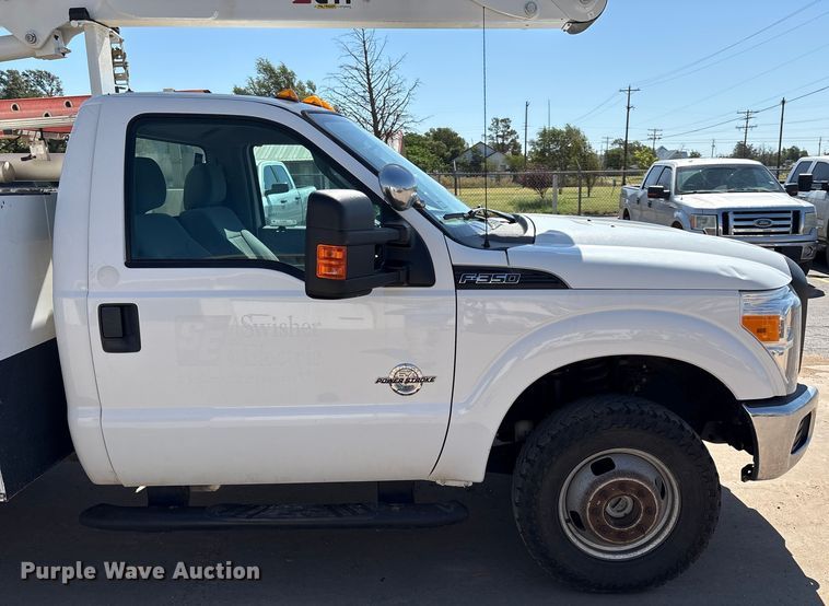 image for item EM0517 2016 Ford F350 Super Duty bucket truck