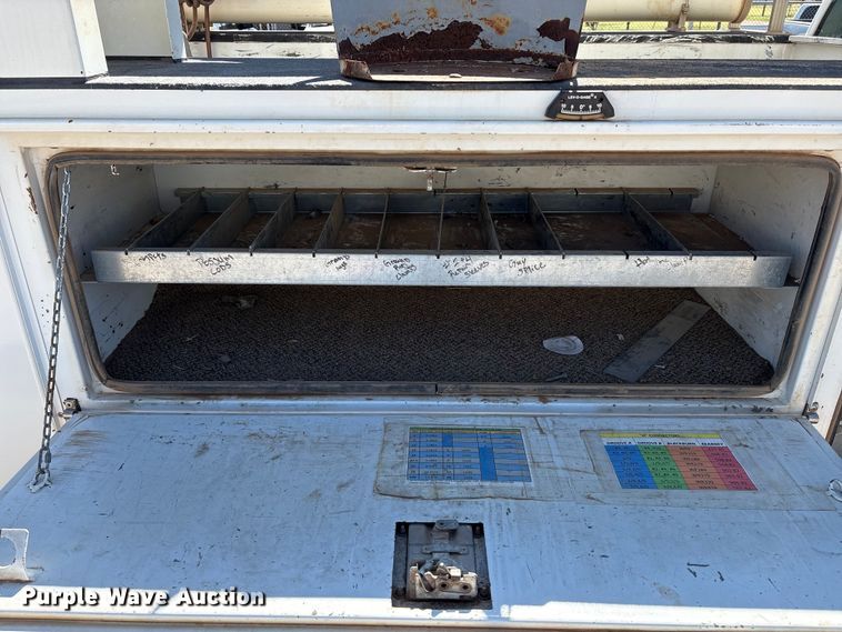 image for item EM0517 2016 Ford F350 Super Duty bucket truck