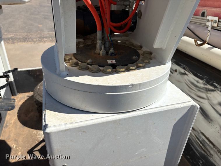 image for item EM0517 2016 Ford F350 Super Duty bucket truck