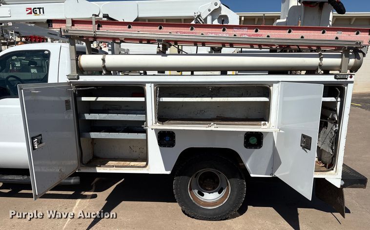 image for item EM0517 2016 Ford F350 Super Duty bucket truck