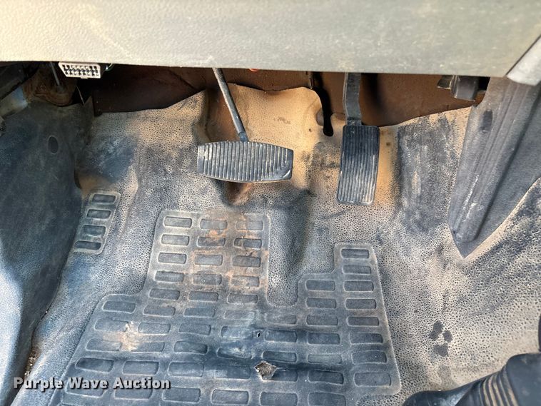 image for item EM0517 2016 Ford F350 Super Duty bucket truck