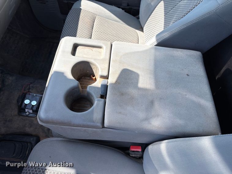 image for item EM0517 2016 Ford F350 Super Duty bucket truck