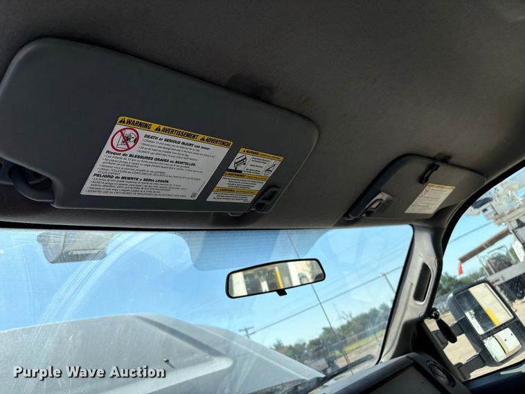 image for item EM0517 2016 Ford F350 Super Duty bucket truck