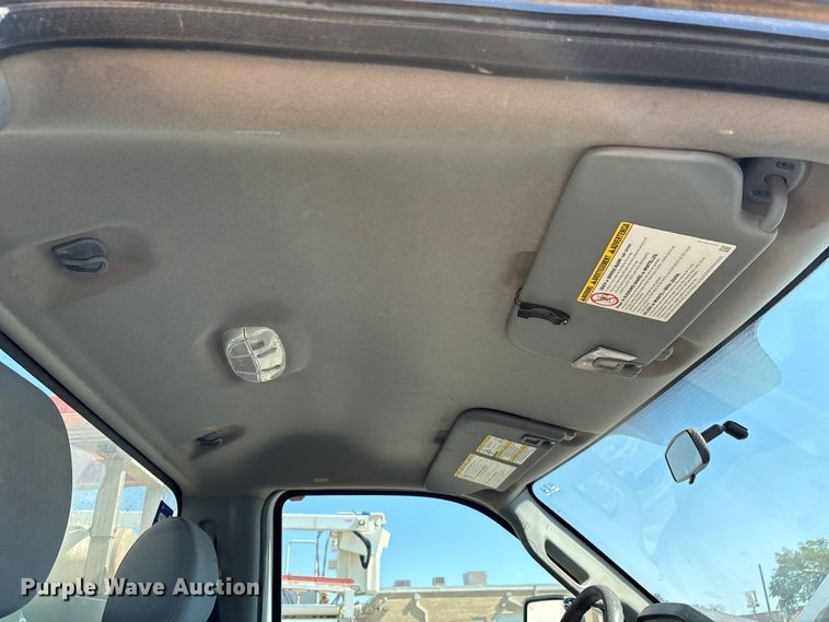 image for item EM0517 2016 Ford F350 Super Duty bucket truck