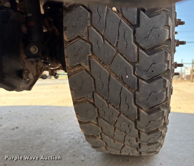 image for item EM0517 2016 Ford F350 Super Duty bucket truck