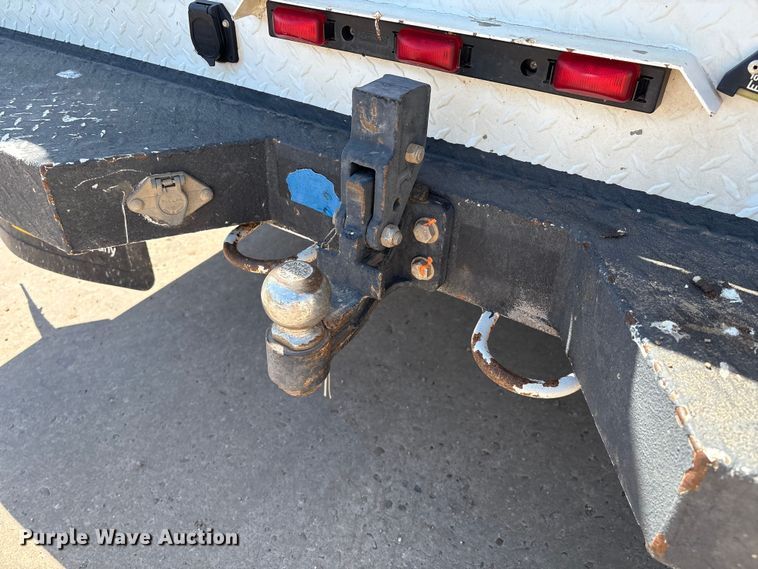 image for item EM0518 2019 Ford F350 Super Duty bucket truck